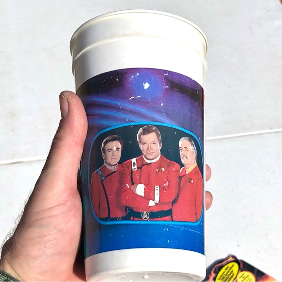 NWT Vintage 1994 Star Trek Captain Kirk Action Figure - Picture 14 of 16